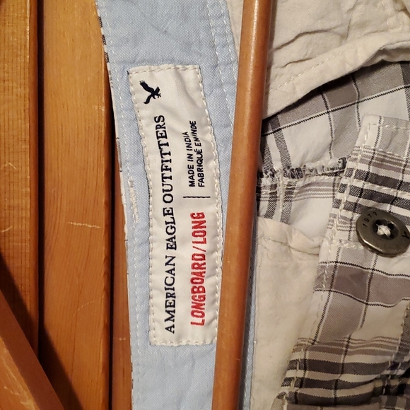 American Eagle Shorts - Picture 3 of 4